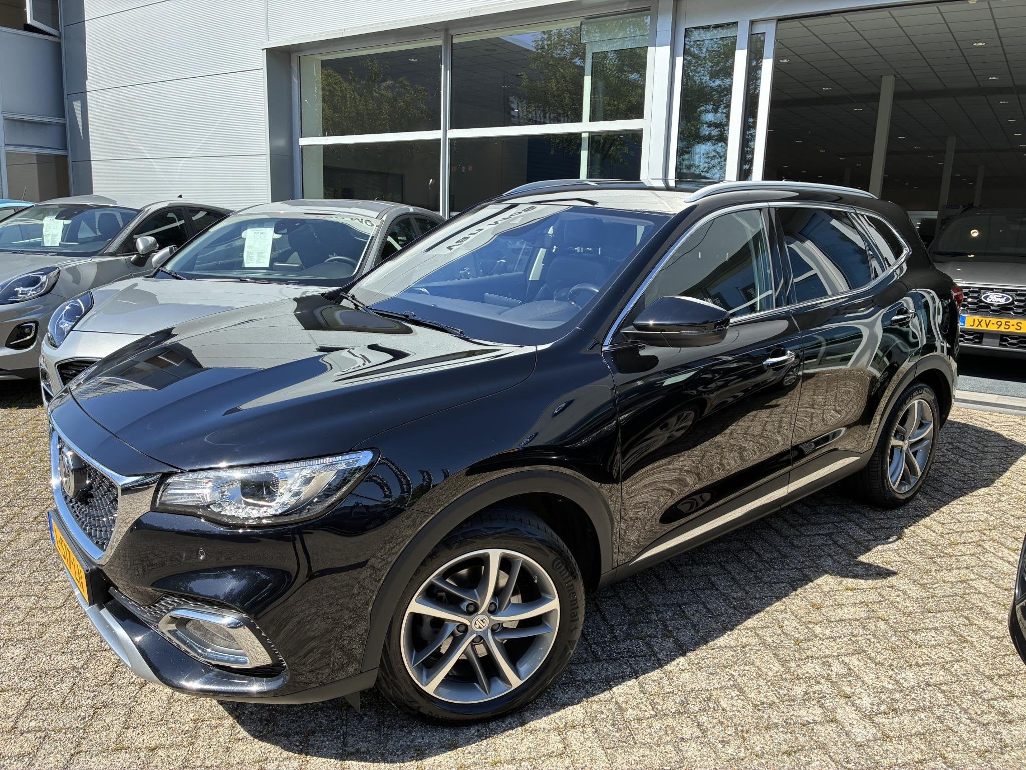 MG EHS 1.5 TGDI Edition1 PHEV Automaat - Lederen bekleding, Auto's, 12 maanden, Gebruikt, Euro 6, Zwart