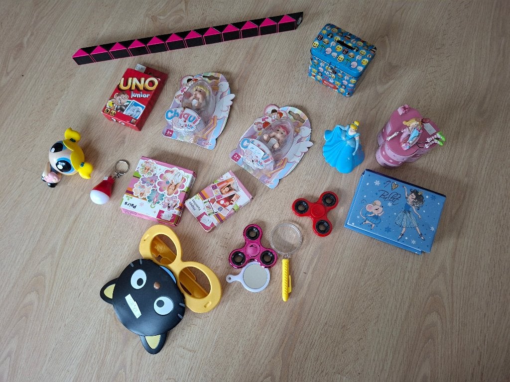 Diverse kleine poppetjes, spelletjes en bakjes, Ophalen of Verzenden, Zo goed als nieuw, Ontdekken