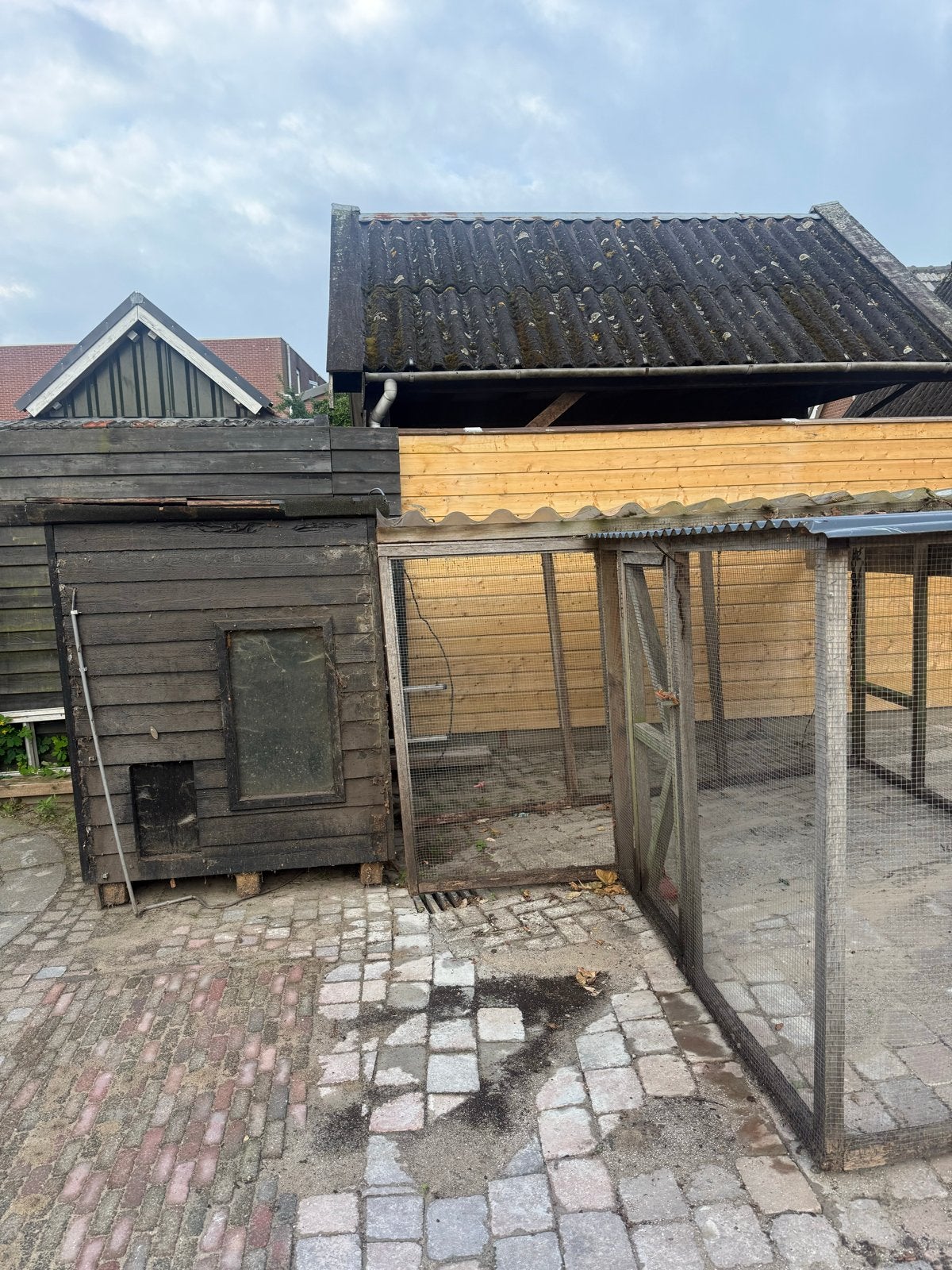 Gratis kippenhok, Dieren en Toebehoren, Vogels | Hokken en Kooien, Ophalen, Gebruikt, Hout, Overige typen