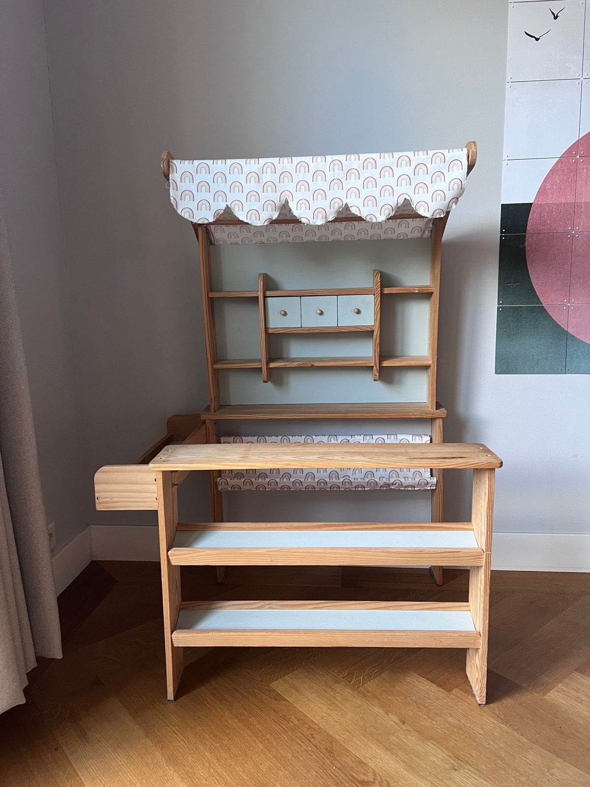 Houten winkeltje speelgoed, Kinderen en Baby's, Speelgoed | Houten speelgoed, Ophalen, Zo goed als nieuw, Meubelstuk of Keukentje