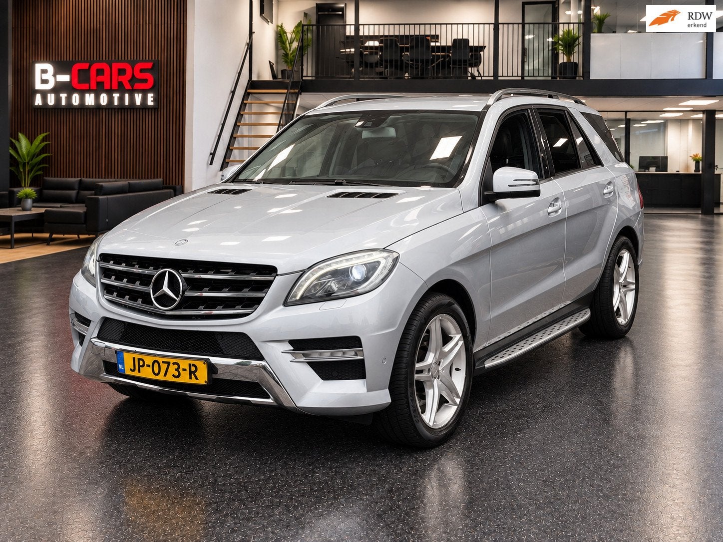Mercedes-Benz M-klasse 350 BlueTEC Leer|Stoelvw|AMG|Fullopti, Auto's, Automaat, Gebruikt, Euro 6, Xenon verlichting