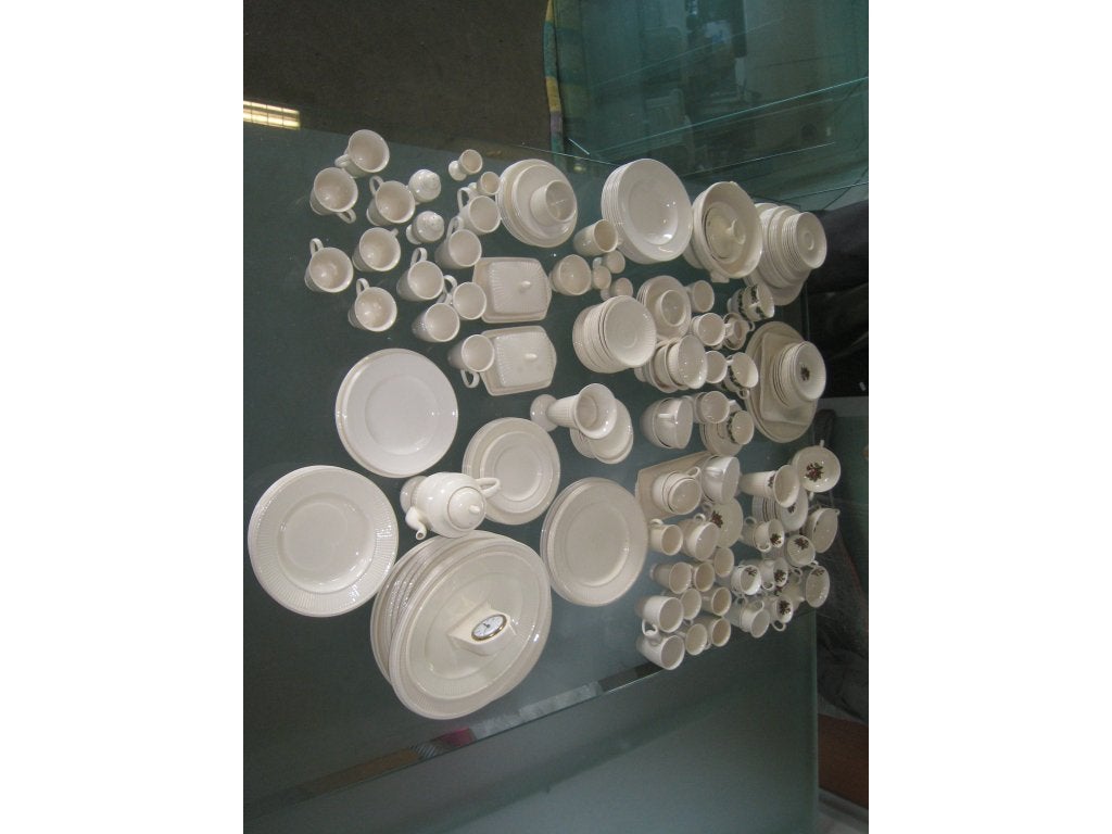 Wedgwood, grote hoeveelheid, ruim 230 deels,, Niet ingevuld, Gebruikt, Niet ingevuld, Niet ingevuld
