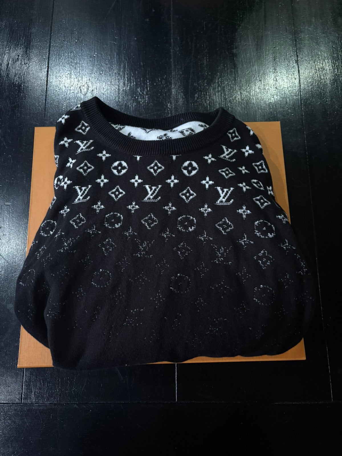 Orginele louisvuitton trui te koop, Ophalen, Zo goed als nieuw, Maat 48/50 (M), Zwart