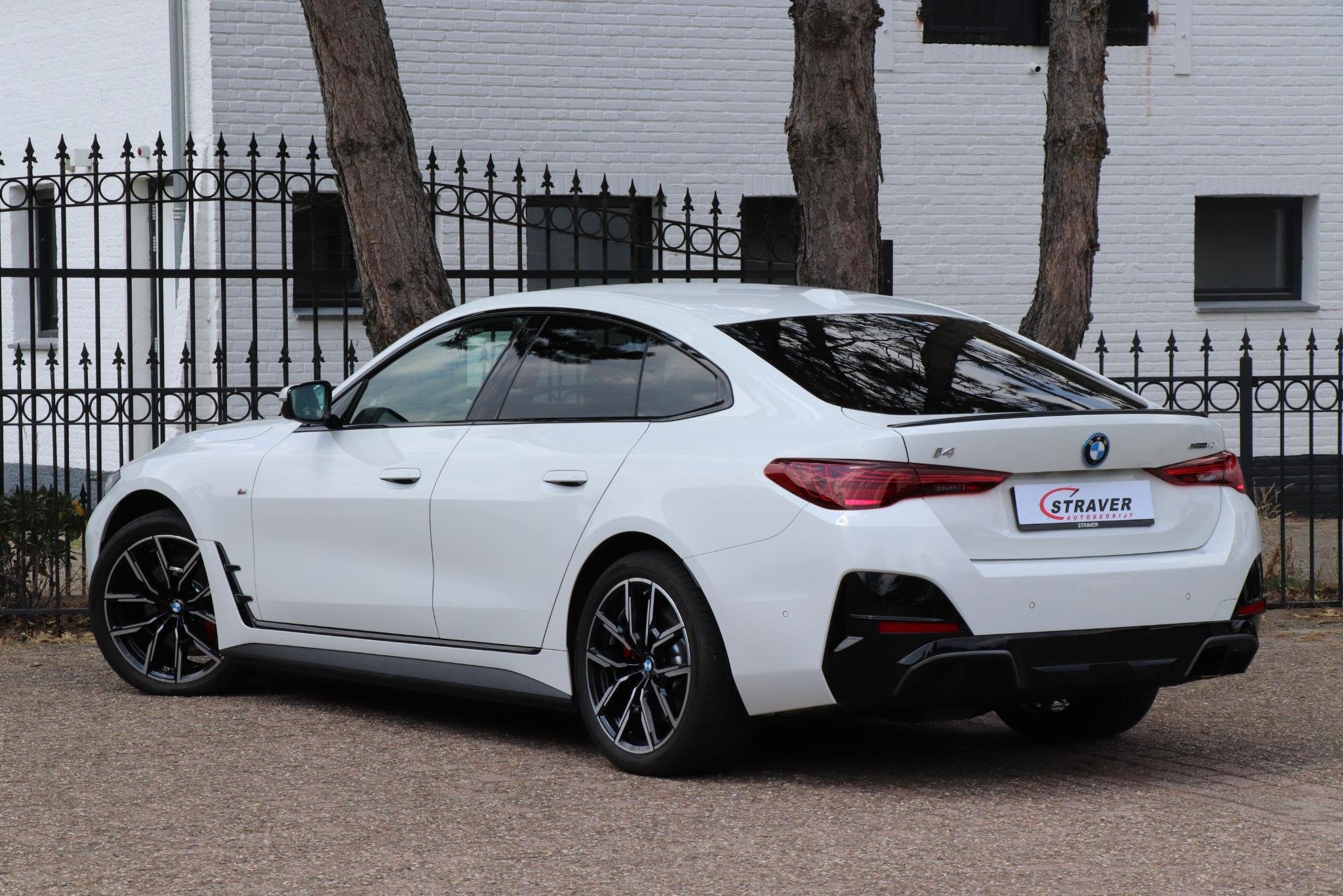 BMW i4 eDrive40 M Sport Pro Edition 84 kWh |Harman/Kardon |D, Auto's, https://media-marktplaats.export.dv.nl/24134045326/document-1.pdf