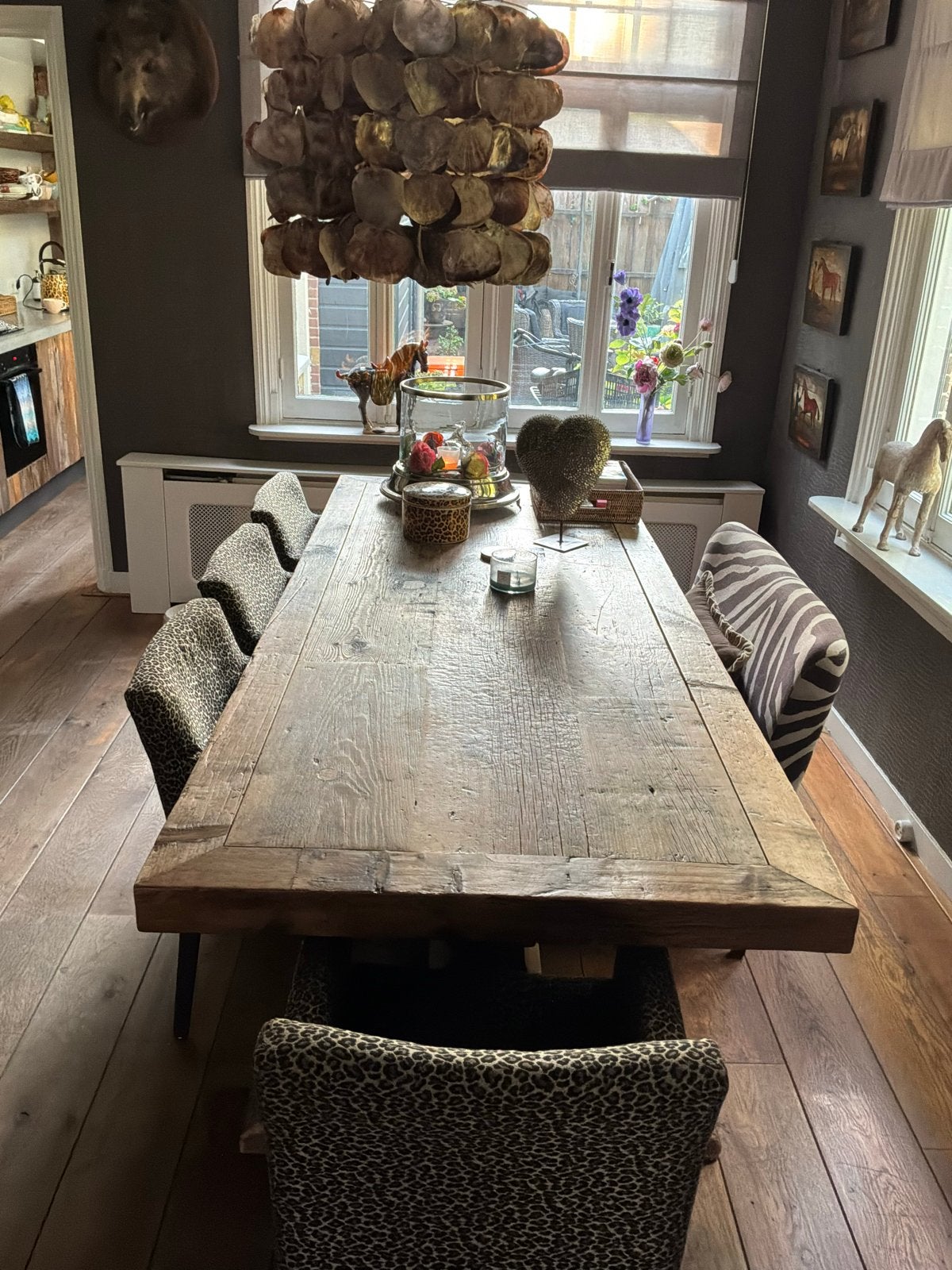 Robuuste teak klooster eettafel met klassieke uitstraling, Huis en Inrichting, Tafels | Eettafels, Ophalen, Gebruikt, 100 tot 150 cm
