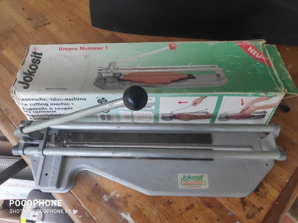 Tegelsnijder, Ophalen of Verzenden, Gebruikt