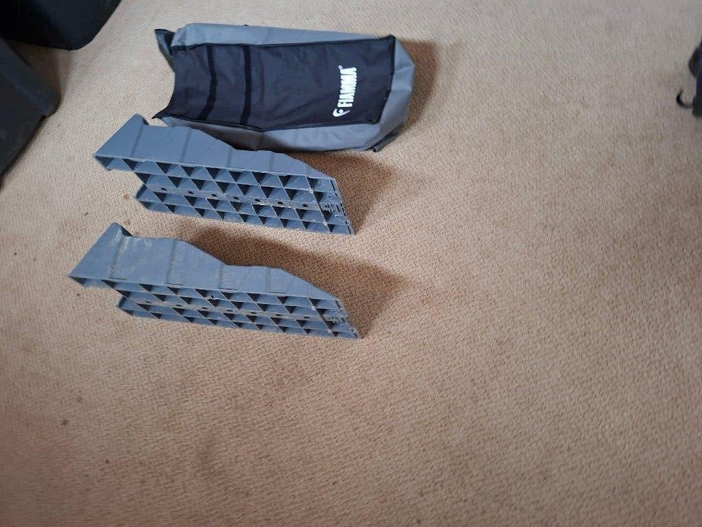 leveler camper, Caravans en Kamperen, Ophalen, Zo goed als nieuw