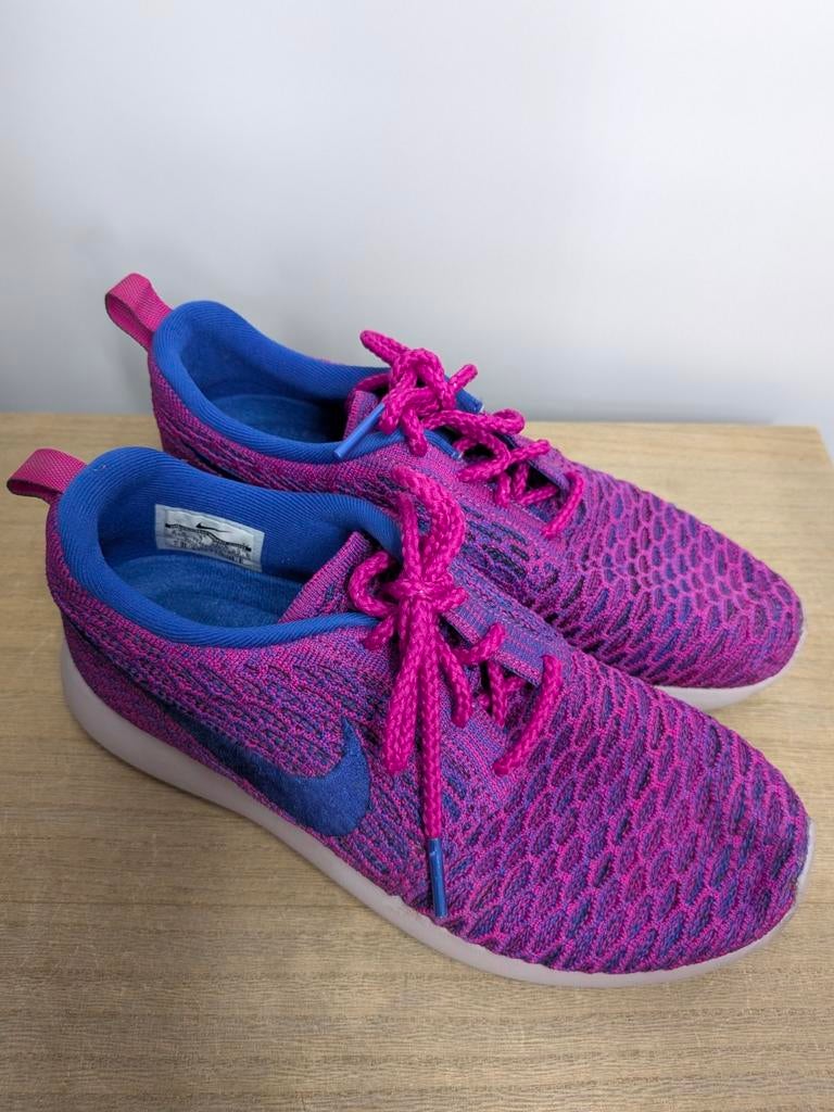 Nike Roshe One Flyknit Shoes maat 37.5 Fuchsia Royal Blue, Nike, Ophalen of Verzenden, Nike, Nike
