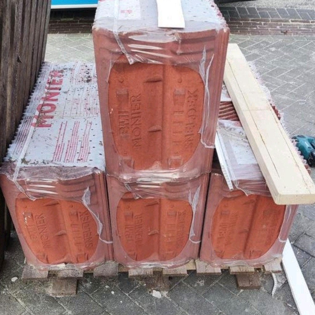 120 Nieuwe Dakpannen - BMI Monier Benor 0390, Ophalen