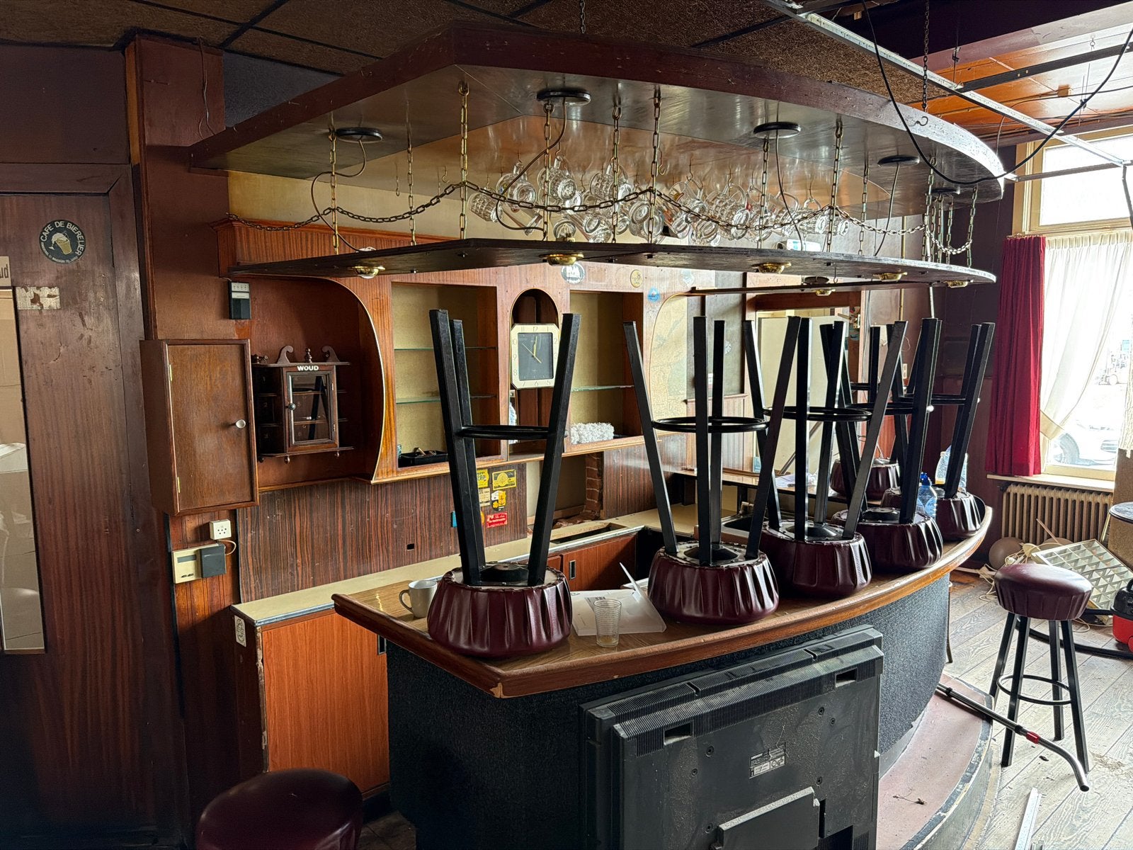 Complete bar met accessoires - gratis af te halen, Ophalen, Gebruikt
