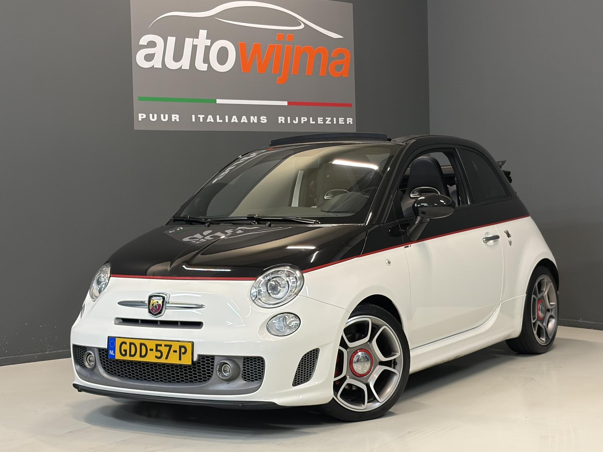Abarth 595 1.4 T-Jet 160pk 595C Turismo Xenon Interscope HiF, Auto's, Voorwielaandrijving, Stof, Gebruikt, 4 cilinders