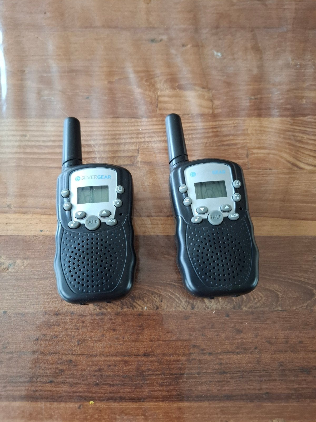 Silvergear Walkie Talkie Set - Zwart, Ophalen, Minder dan 2 km, Gebruikt, Met broekklem