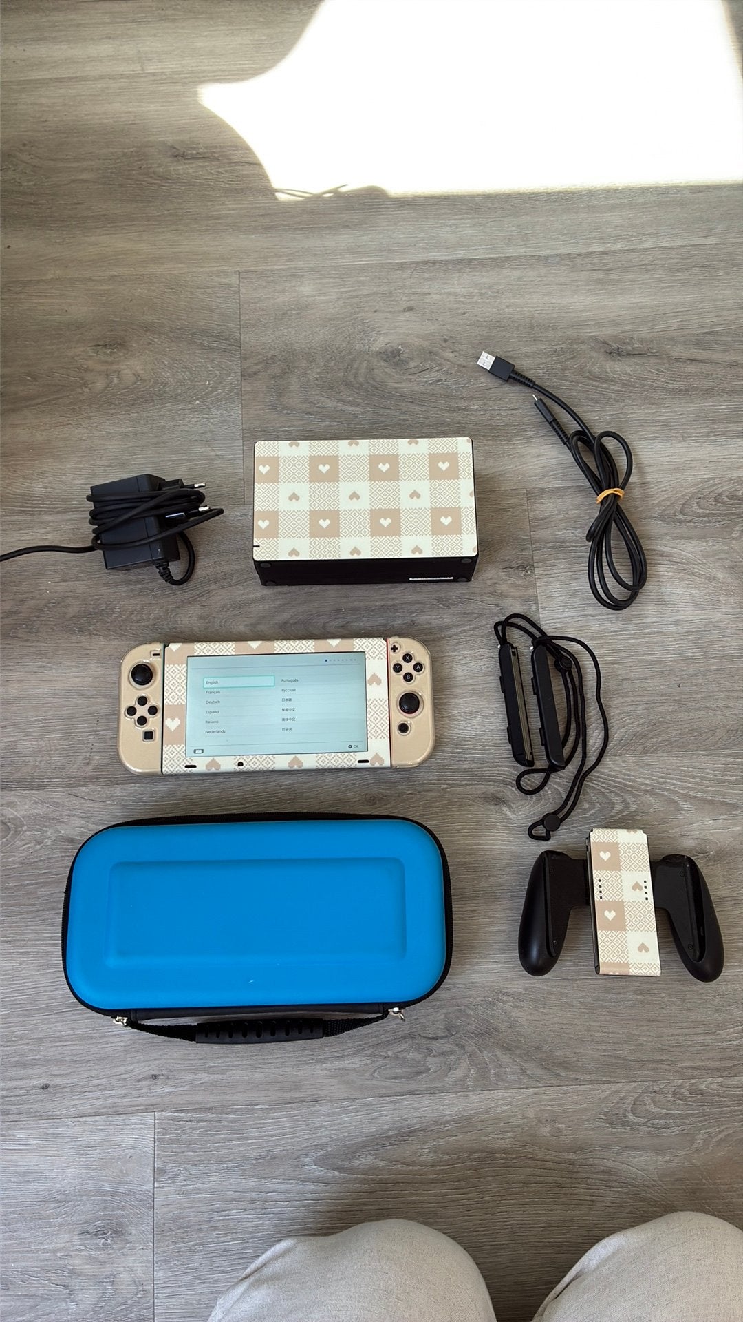 Nintendo Switch met toebehoren, Ophalen, Zo goed als nieuw, Met 2 controllers, Switch Original