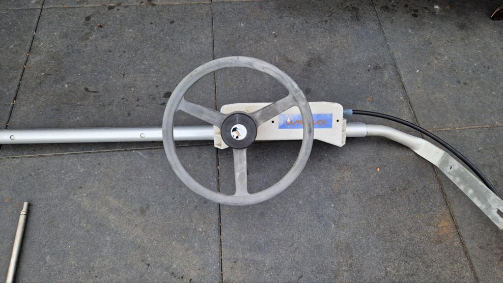Buitenboordmotor stuurinrichting met stuurwiel, Watersport en Boten, Bootonderdelen, Ophalen of Verzenden, Gebruikt, Motor en Techniek
