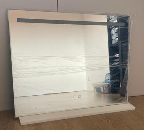 Nieuwe LED spiegel 90x70 cm met touch sensor, Ophalen, Nieuw, Rechthoekig, 75 tot 100 cm