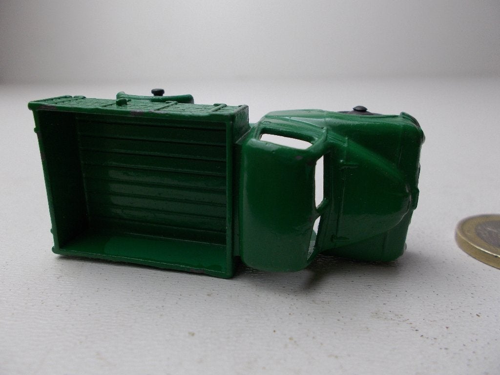 1957 DUBLO Dinky Toys 064 AUSTIN LORRY (Repainted) 1:50., Ophalen of Verzenden, Gebruikt, Bus of Vrachtwagen, Dinky Toys