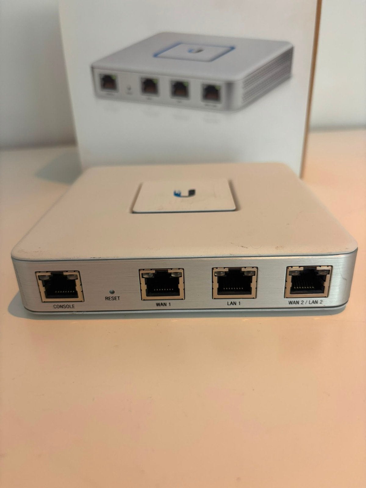 Ubiquiti UniFi Security Gateway (USG) Router, Ophalen of Verzenden, Zo goed als nieuw