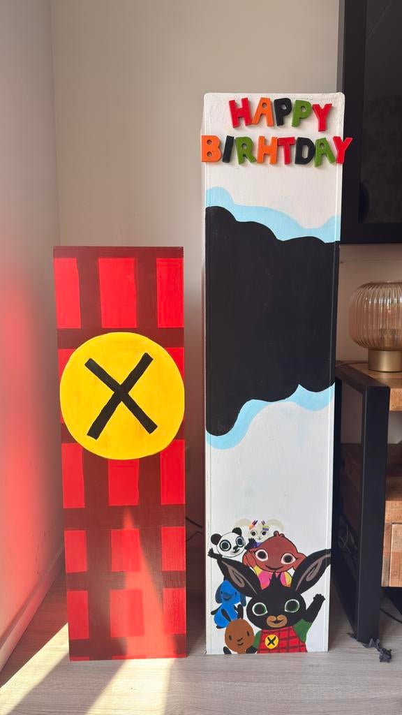 Bing verjaardag decoratie tafels te huur, Ophalen, Zo goed als nieuw, Verjaardag