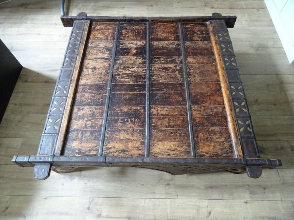 Vintage salontafel ossenkar India 133x127 Bezorging mogelijk, Huis en Inrichting, Tafels | Salontafels, Brutalisme, Gebruikt, Vierkant