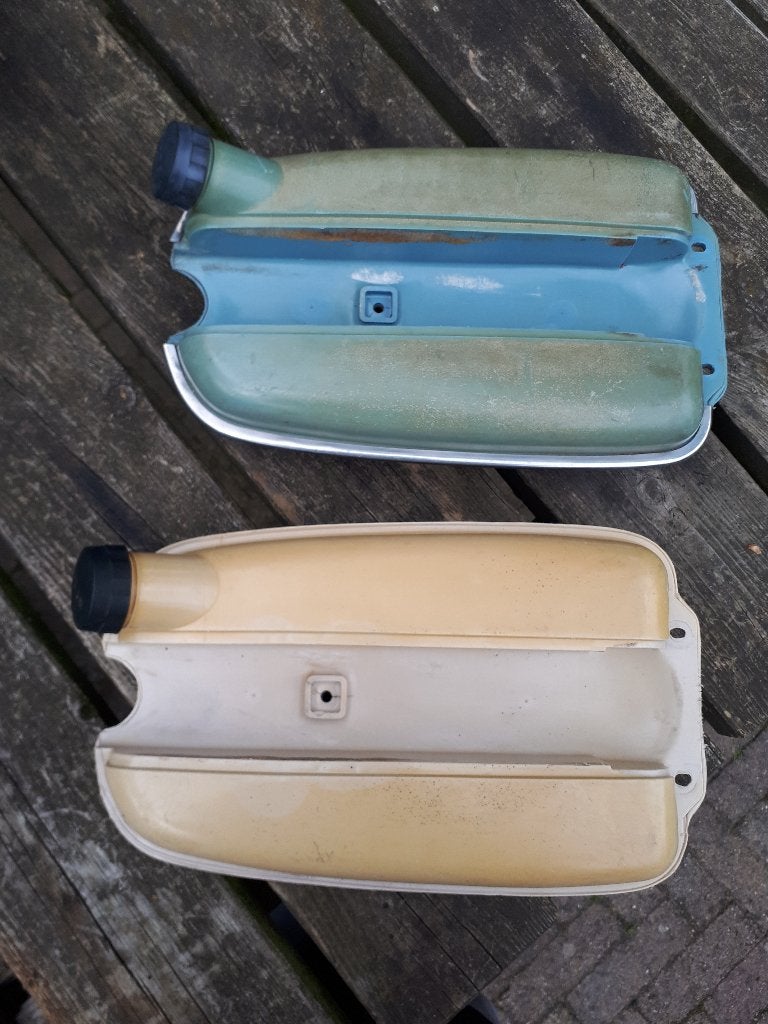 Vespa Bravo benzinetank tank gebruikt kunststof old skool 2x, Ophalen of Verzenden, Gebruikt, Tank, Overige merken