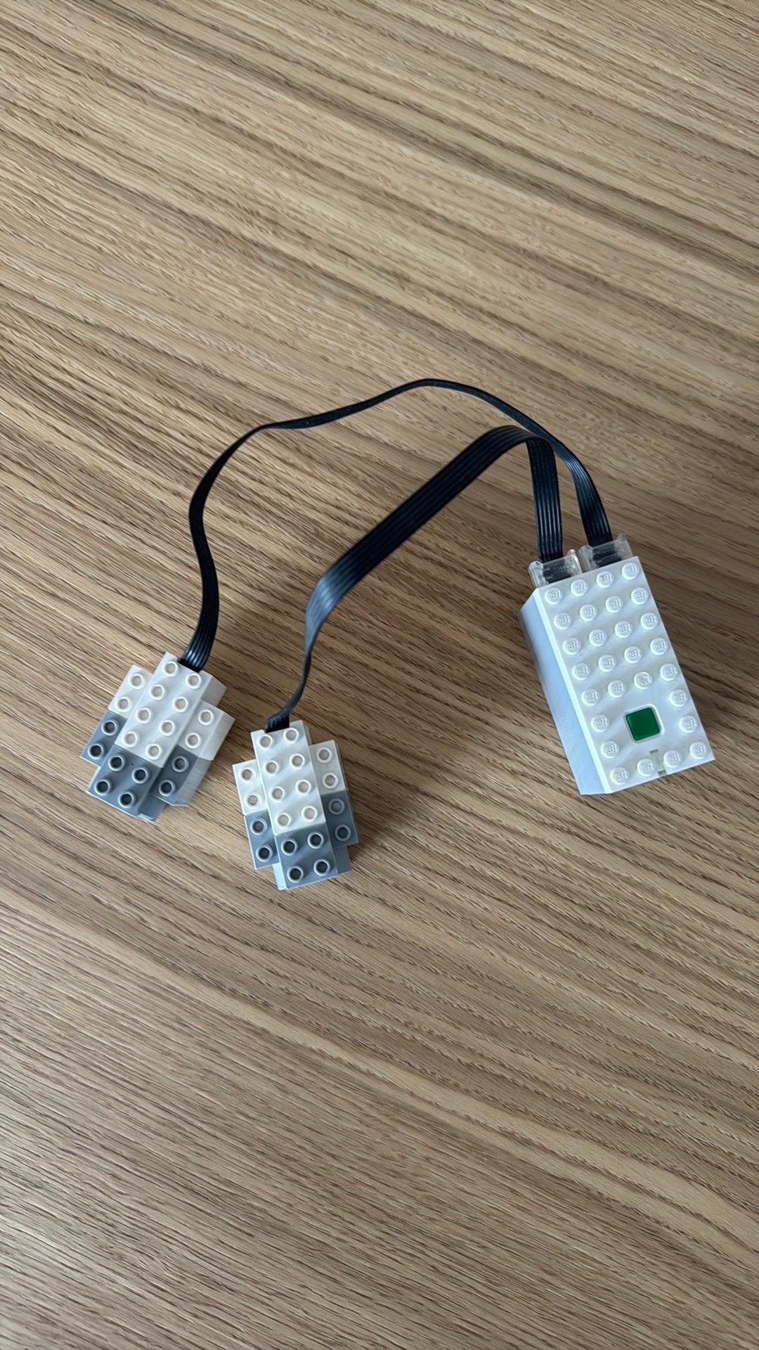 LEGO Powered Up Hub + 2 motoren, Ophalen of Verzenden, Zo goed als nieuw