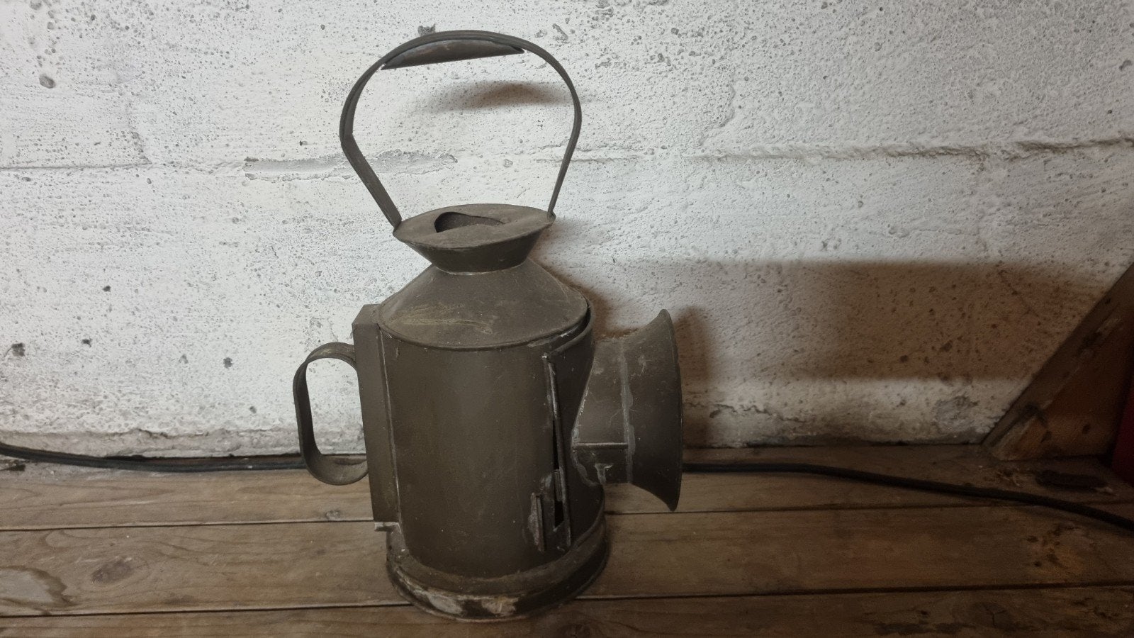 Vintage Deutz Diesel Schlepper r.bord en gietijzeren bee, Antiek en Kunst, Ophalen of Verzenden