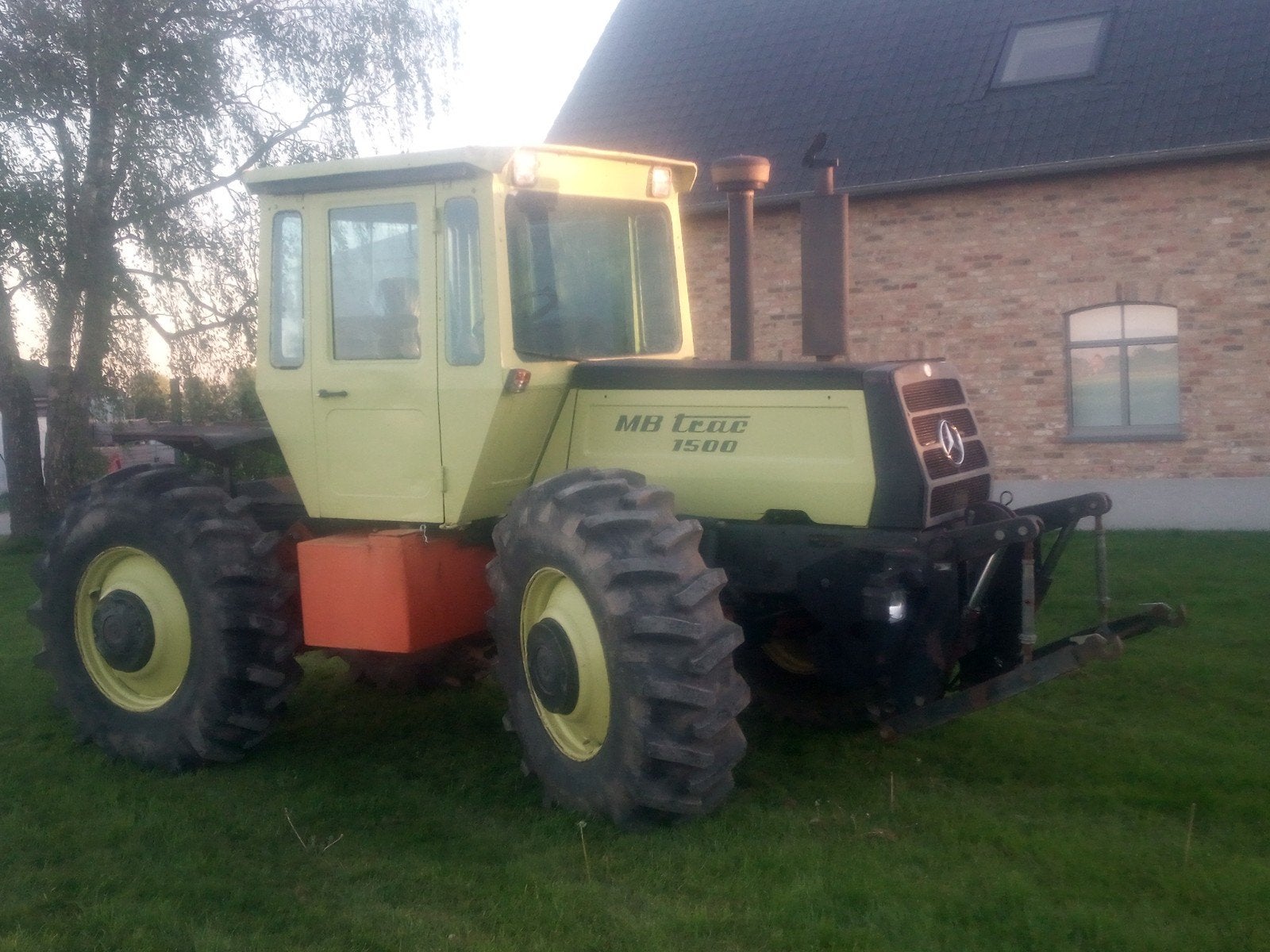 mb trac1300, Zakelijke goederen, Ophalen, Gebruikt, Tot 80 Pk, Tot 2500