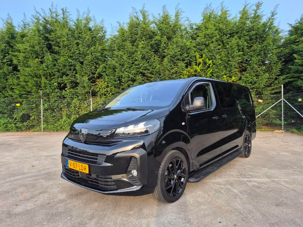 Peugeot Expert 180pk L3 DC (bj 2024), Auto's, Automaat, Gebruikt, Zwart, Bedrijf