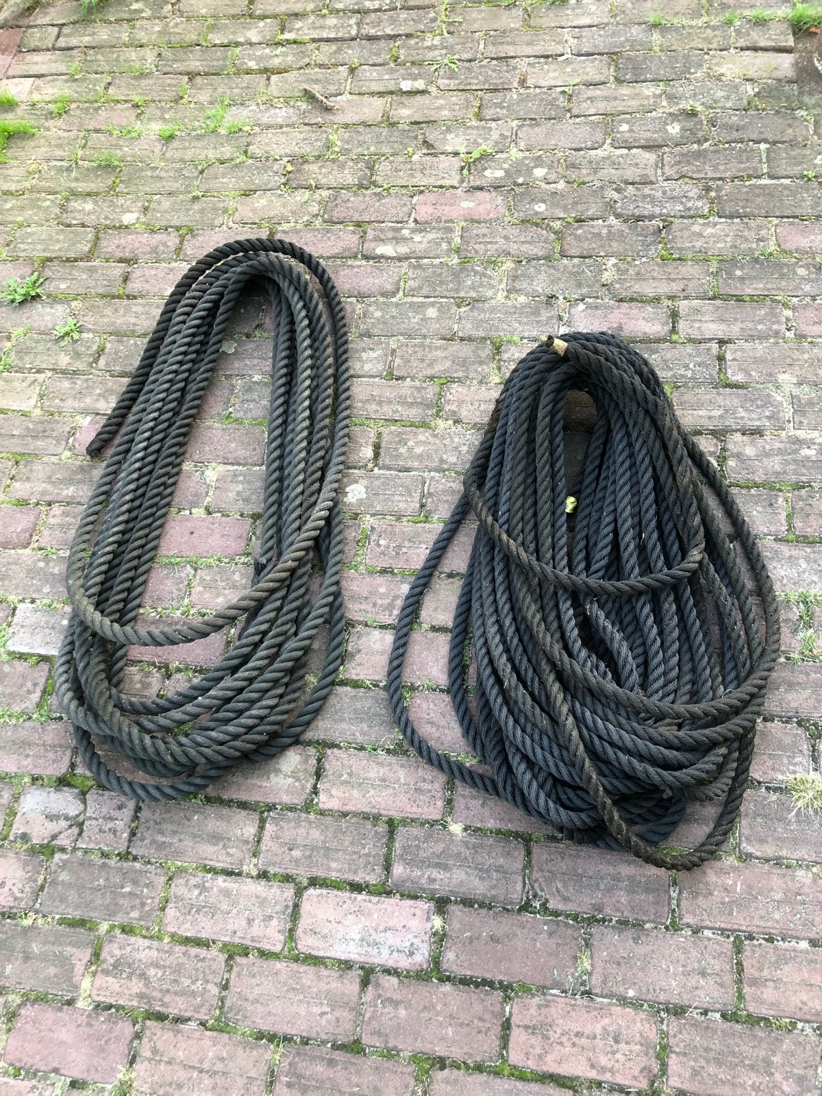 2x Landvasten/Touwen - 19 m & 42 m, Ophalen of Verzenden, Zo goed als nieuw, Lijn of Blok