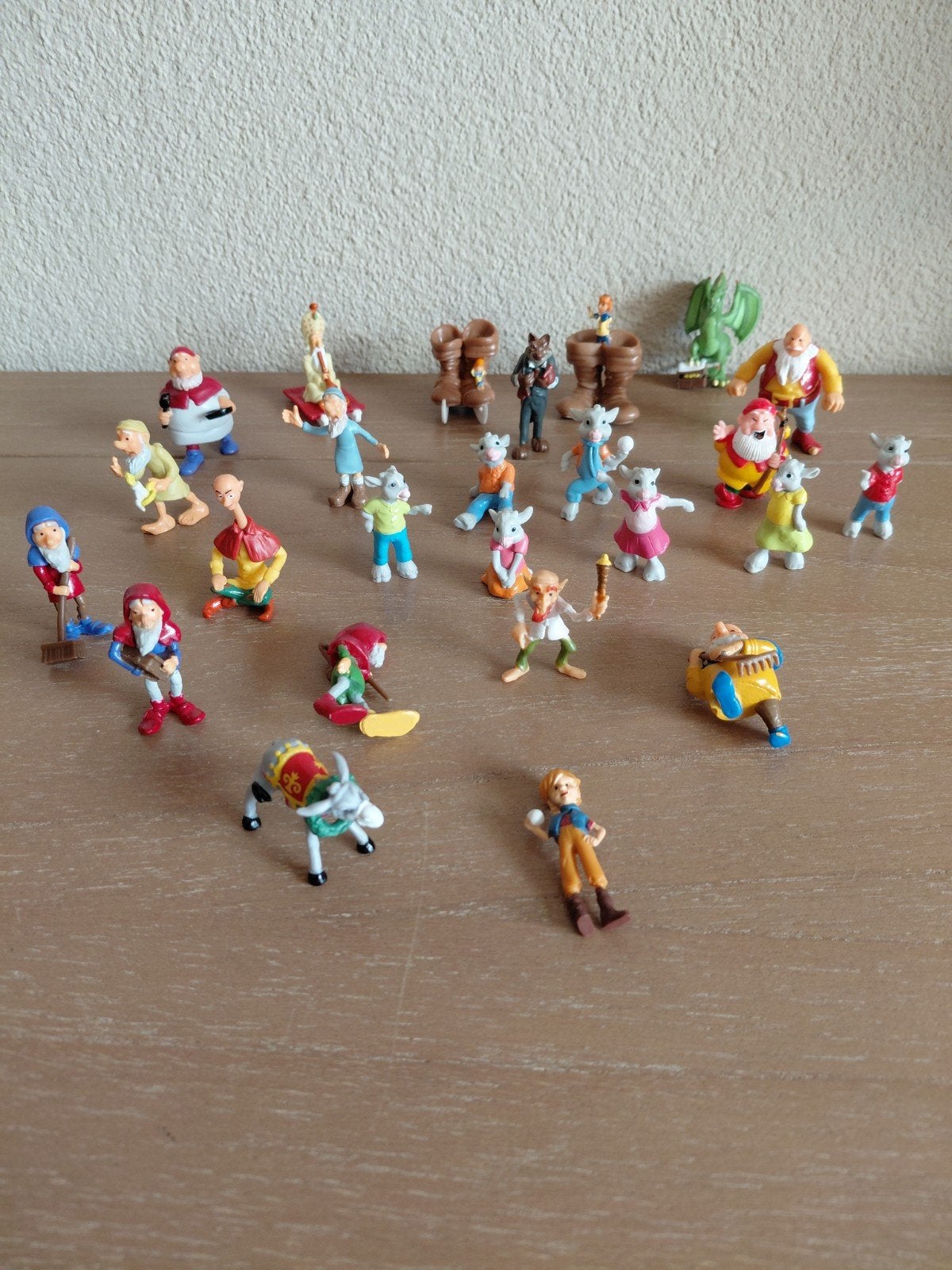 Efteling poppetjes, Verzamelen, Efteling, Ophalen, Zo goed als nieuw, Beeldje of Poppetje