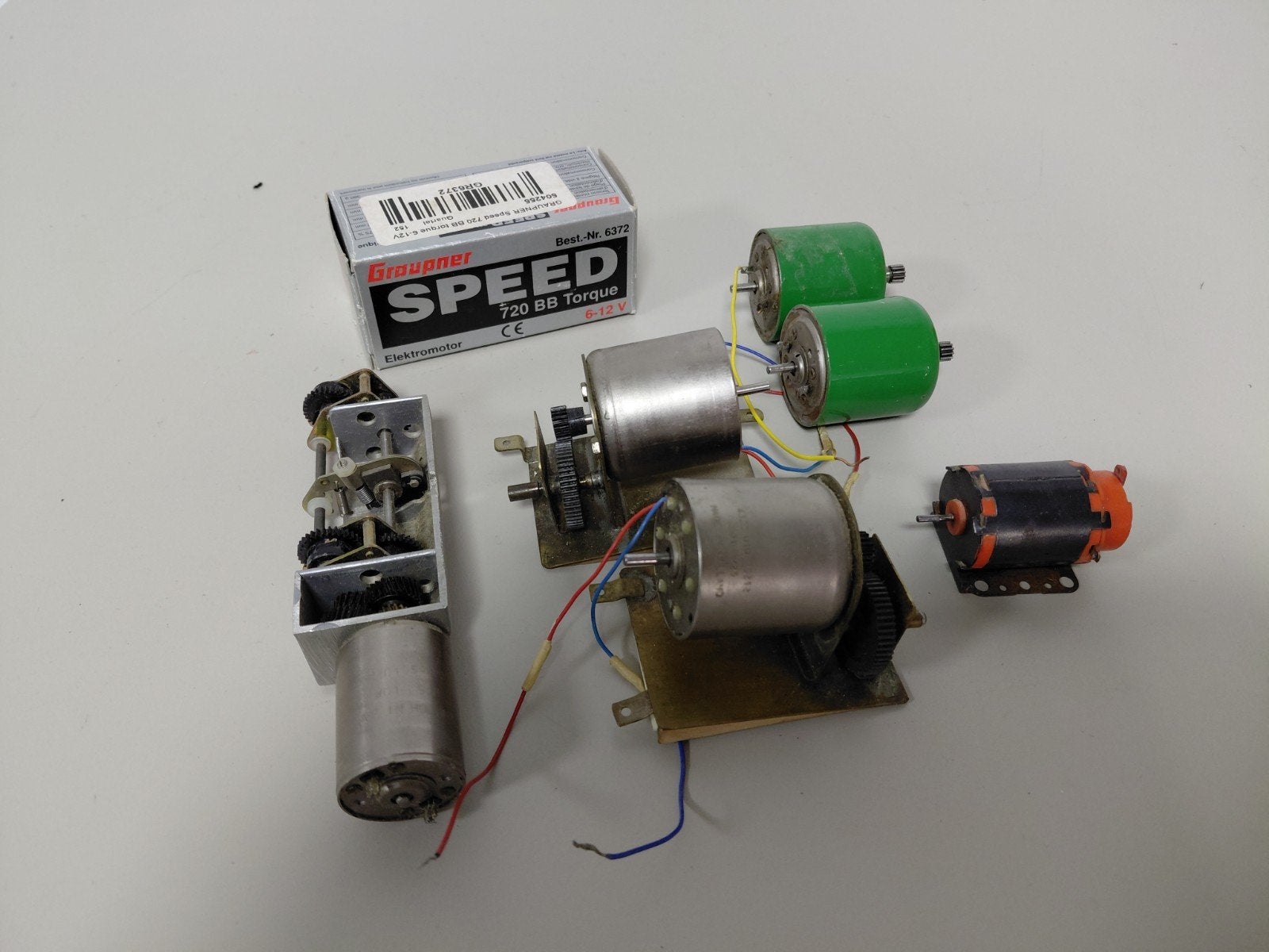 7 motoren voor modelbouw, Ophalen of Verzenden, Gebruikt, Groter dan 1:32