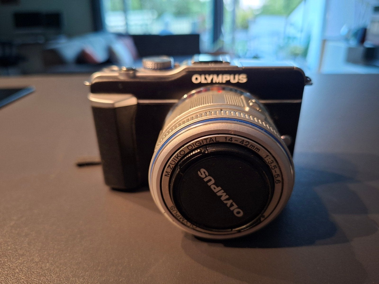 Olympus PEN E-PL1 Systeemcamera met 14-42mm lens, Ingebouwde flitser, Geheugenkaart, Gebruikt, Ophalen of Verzenden