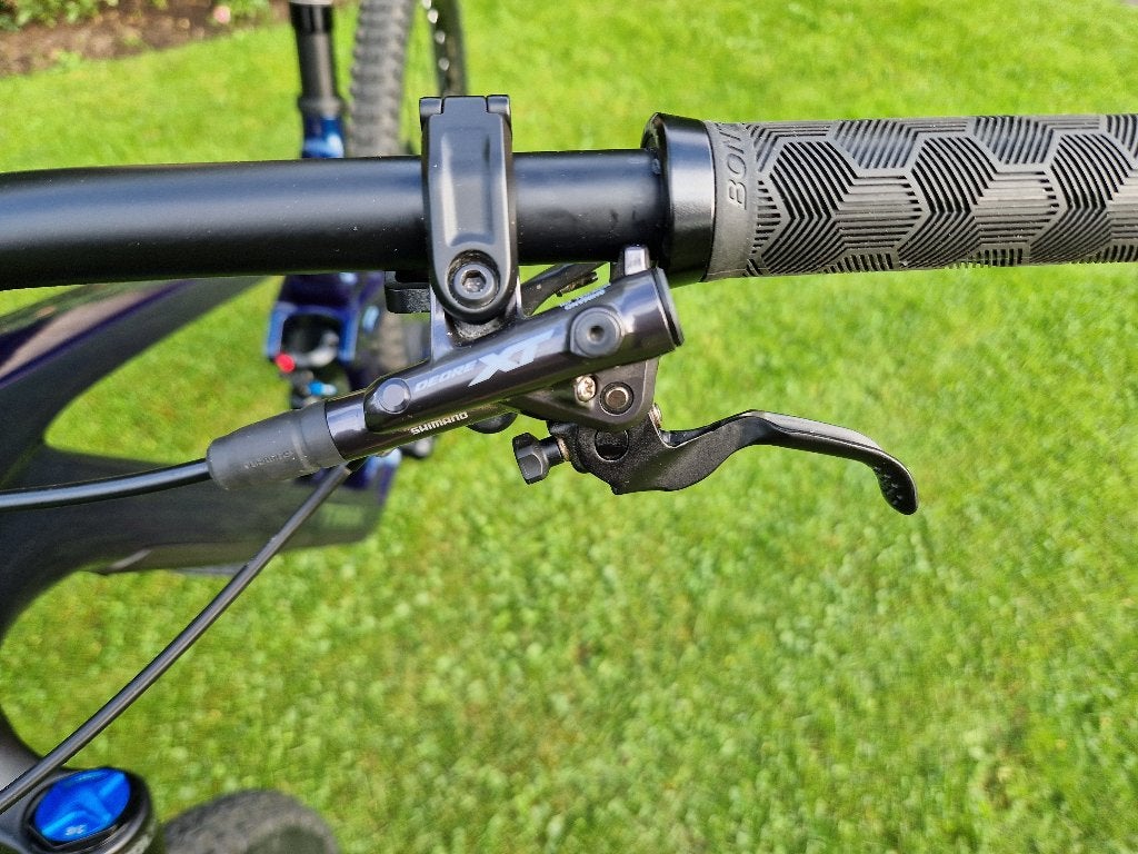 Foto 10 van Trek Fuel EX 9.8 Carbon 29er Fully Mountainbike (Nieuwstaat)