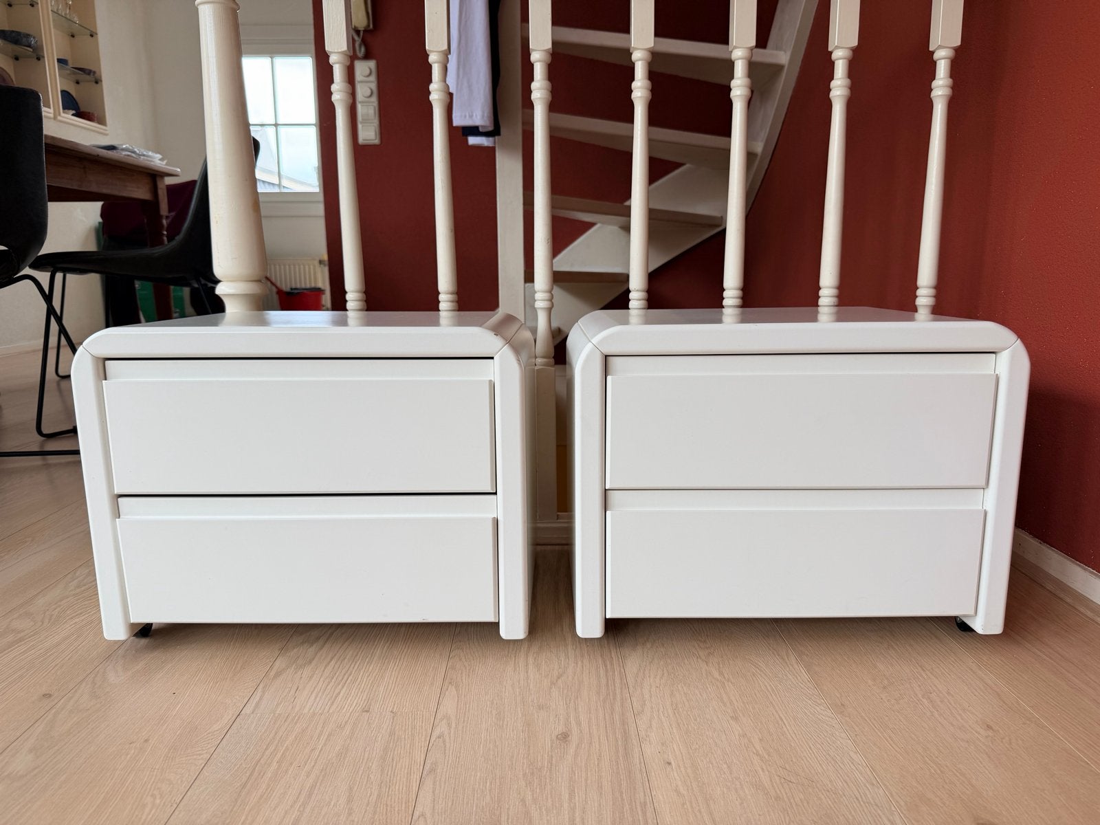 Set van 2 witte houten nachtkastjes met lades, Ophalen, Gebruikt, 45 tot 65 cm, Minder dan 55 cm