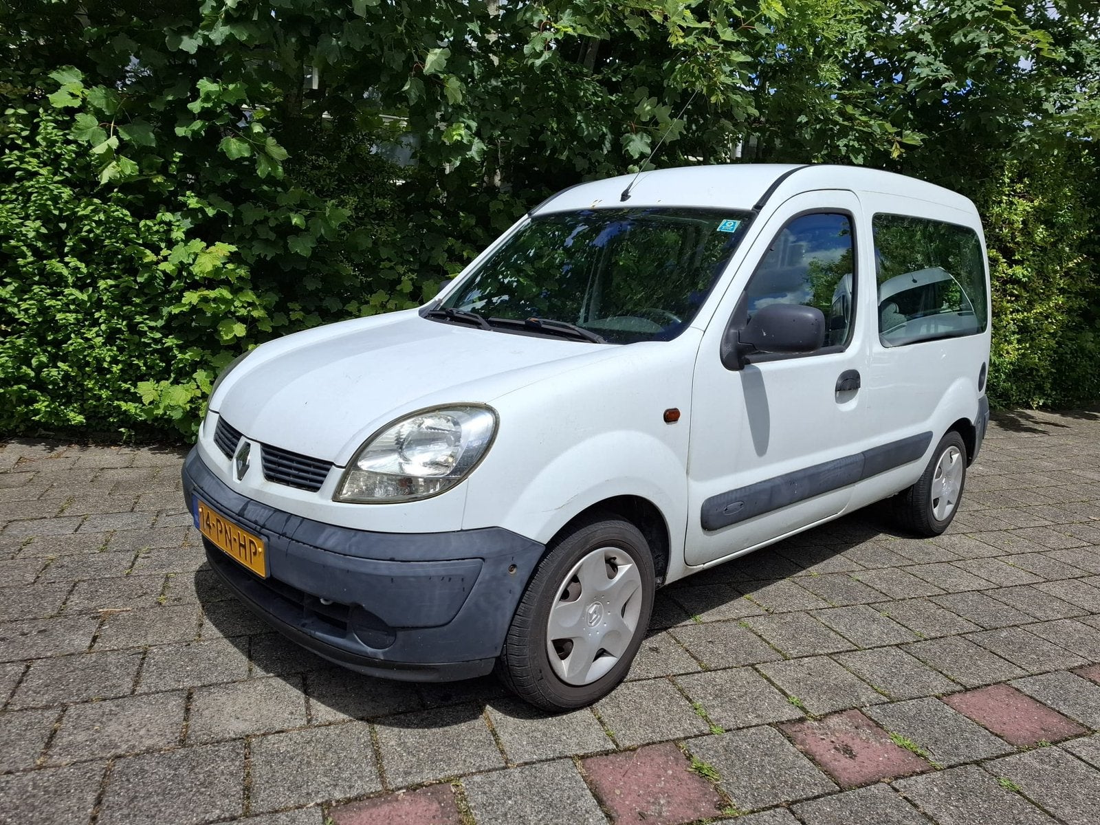 Renault Kangoo 1.2 16V 2004 Wit, Auto diversen, Ophalen, Renault, Wit, Handgeschakeld