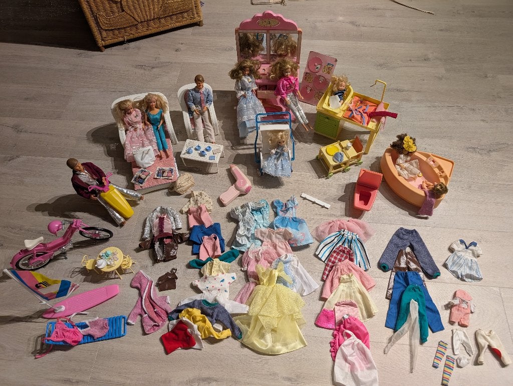 Jaren 80 vintage Grote Barbie set en andere, Verzamelen, Poppen, Ophalen, Gebruikt, Pop