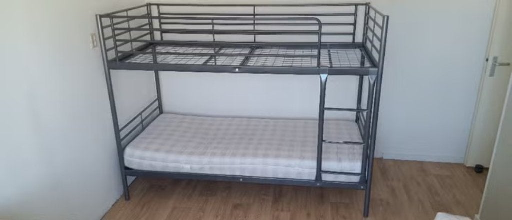 IKEA TUFFING stapelbed | donkergrijs, Ophalen, 90 cm, 160 tot 180 cm, Tweepersoons