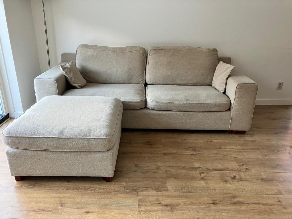 3,5-zitsbanken van Montèl, Ophalen, Gebruikt, Minder dan 75 cm, Rechte bank