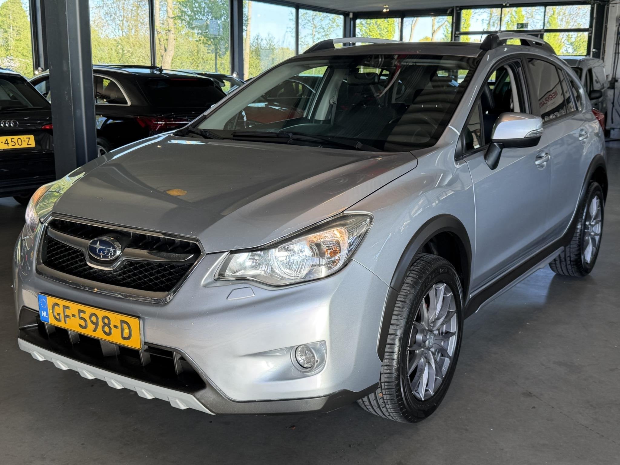 Subaru XV 2.0i Premium AWD, Euro 5, 15 km/l, Zwart, 4 cilinders