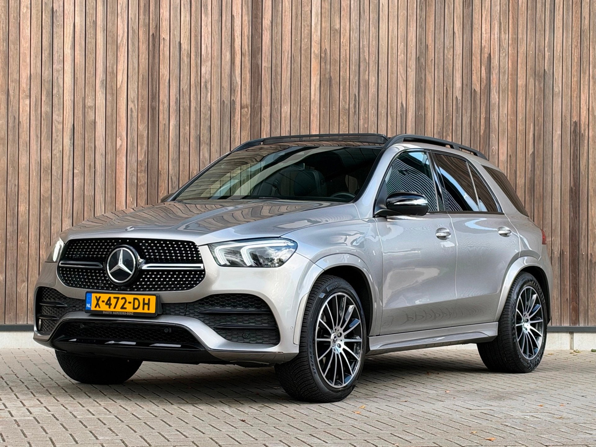 Mercedes-Benz GLE-klasse 300 d 4MATIC Premium Plus AMG-Line, Auto's, Automaat, Dealer onderhouden, Gebruikt, 4 cilinders