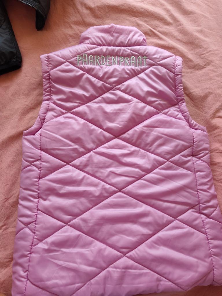 Paardenpraat bodywarmer maat M, Maat 38/40 (M), Nieuw, Ophalen of Verzenden, Roze