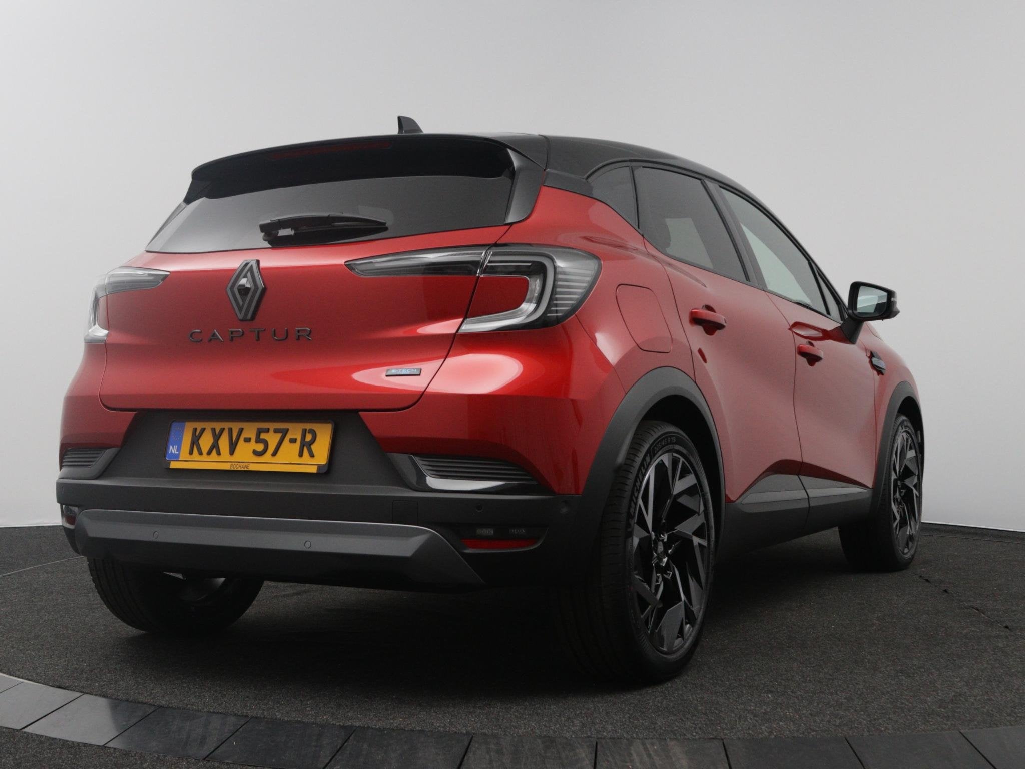 Renault Captur 1.8 E-Tech full hybrid 160 esprit Alpine | De, 4 cilinders, Met garantie (alle), Origineel Nederlands, Bedrijf