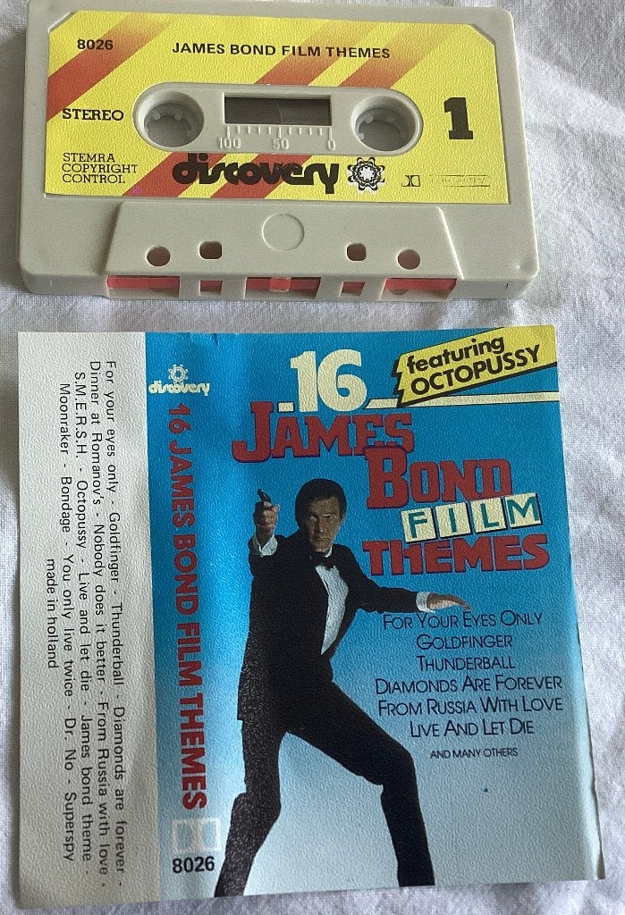 16 James Bond Film Themes MC, Cd's en Dvd's, Cassettebandjes, Gebruikt, Filmmuziek en Soundtracks, 1 bandje, Ophalen of Verzenden