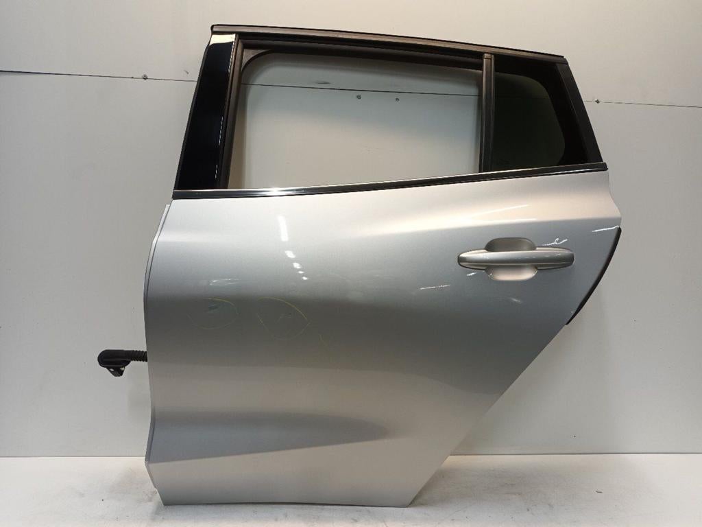 Portier links achter Ford Focus, Auto-onderdelen, Onderdelen@venauto.nl, Van der Ven Autorecycling B.V., Gebruikt, Ettenseweg 76, 4706 PB Roosendaal, The Netherlands