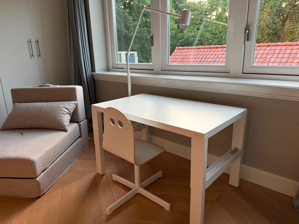 IKEA Kinderbureau + stoel, Ophalen, 96 cm, Zo goed als nieuw, IKEA