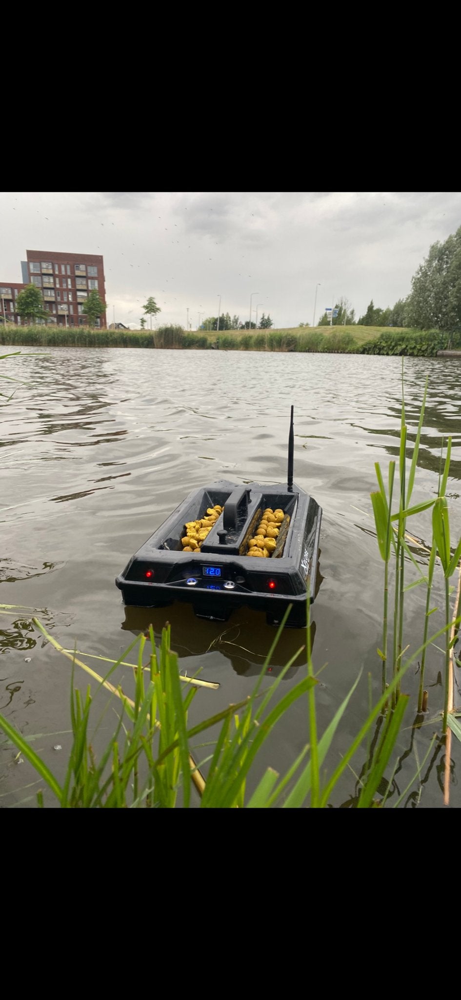 Voerboot, Ophalen of Verzenden, Gebruikt, Overige typen