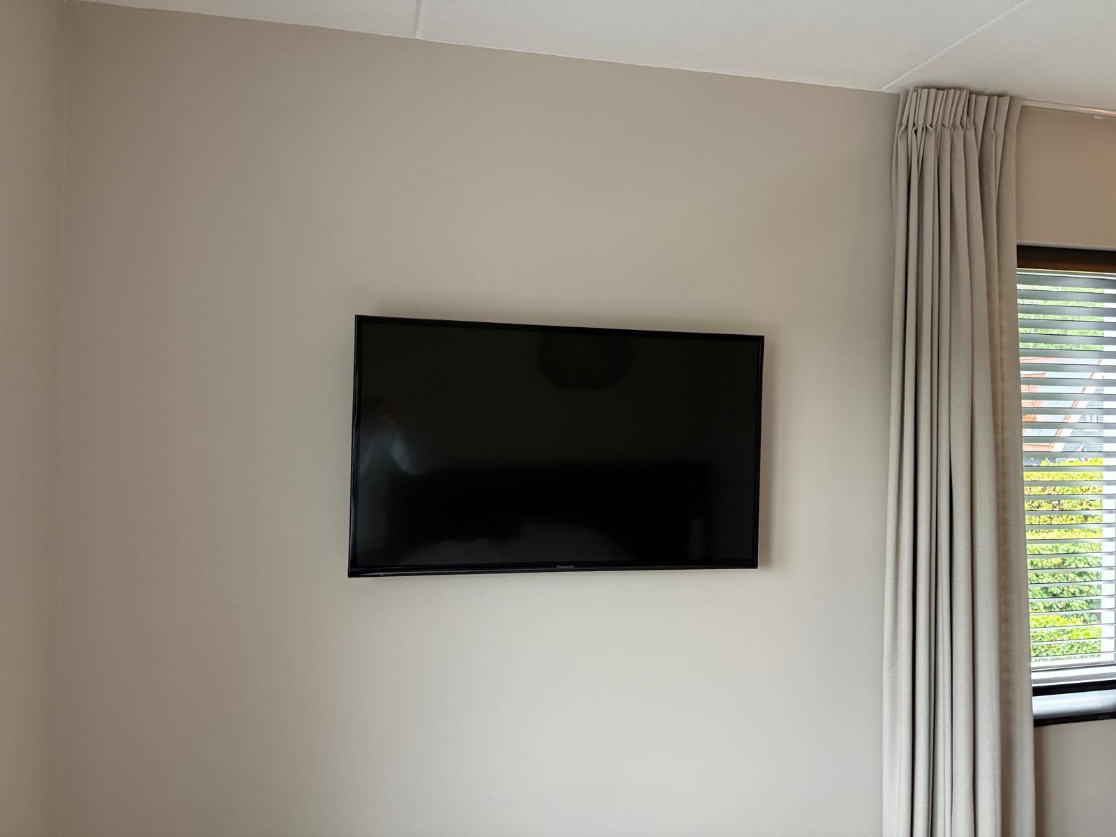 Panasonic TV 42 inch., Ophalen, Panasonic, 50 Hz, Zo goed als nieuw