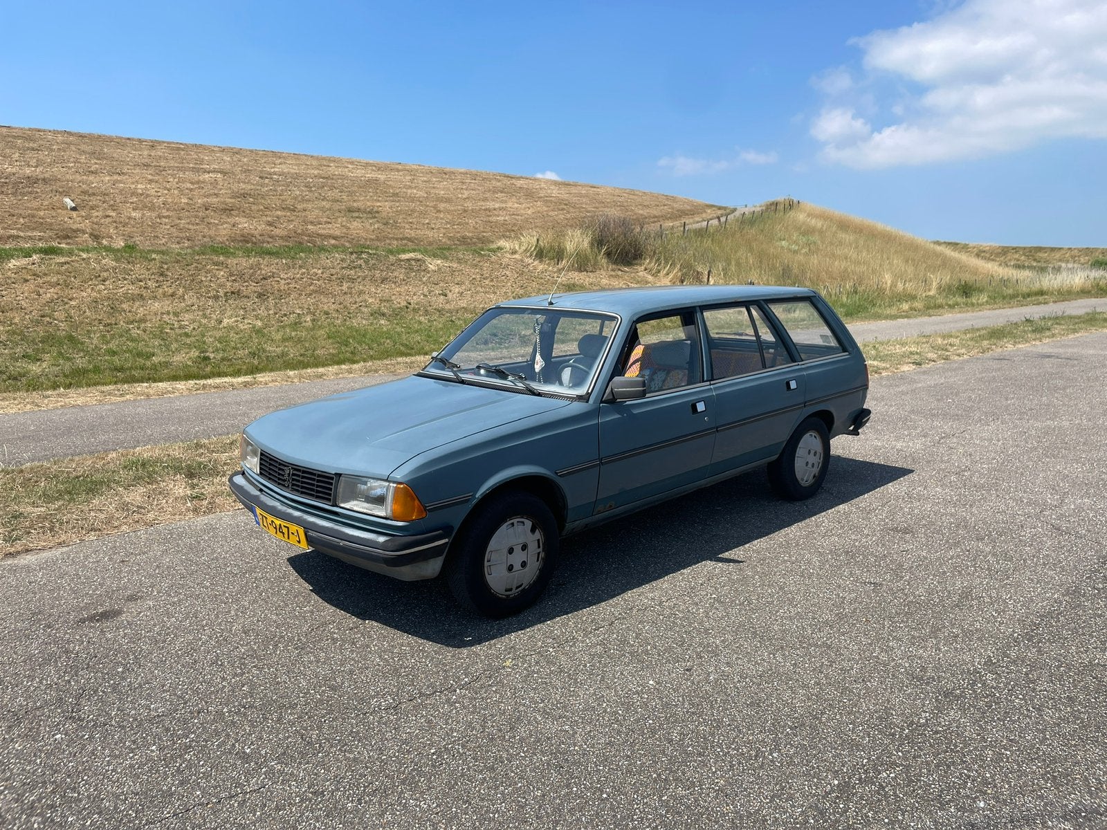 Peugeot 305 Break SR - 1983 Blauw - Oldtimer, Auto's, Voorwielaandrijving, Stof, 74 pk, Overige modellen