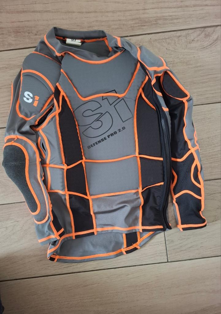 S1 Bodyprotector 2.0 Youth Large - Zo goed als nieuw, Fietsen en Brommers, Ophalen of Verzenden, Zo goed als nieuw, S1