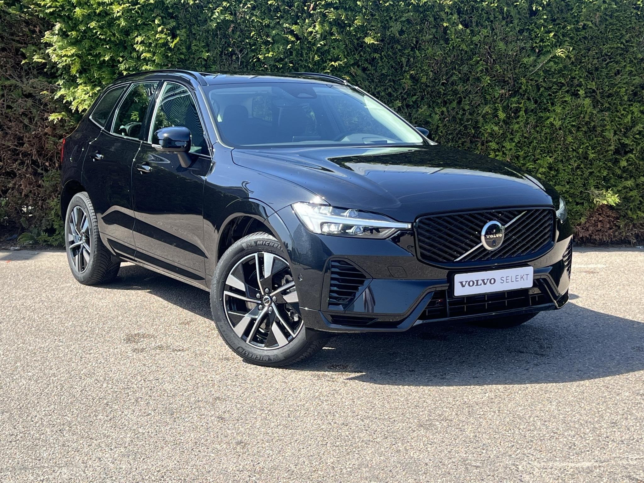Volvo XC60 T6 Plug-in hybrid AWD Plus Dark | Blis | Elektris, Auto's, Automaat, Gebruikt, Euro 6, 4 cilinders